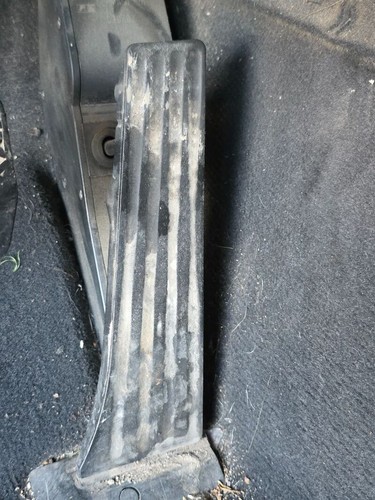 35406889823 accelerator pedal