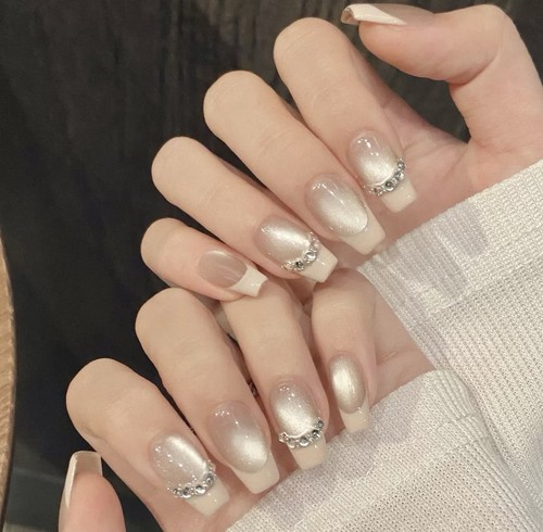 Reusable press nails - press,